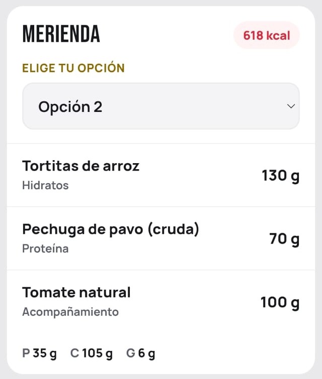 Merienda opción 2 en Spartan Trainer: tortitas de arroz, pechuga de pavo y tomate, 618 kcal